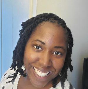 Meet your Posher, Danyelle